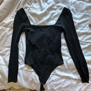 Aritzia Babaton Bodysuit - long sleeve square neck